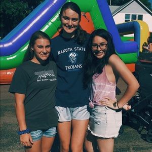 Meet your Posher, Esmeralda